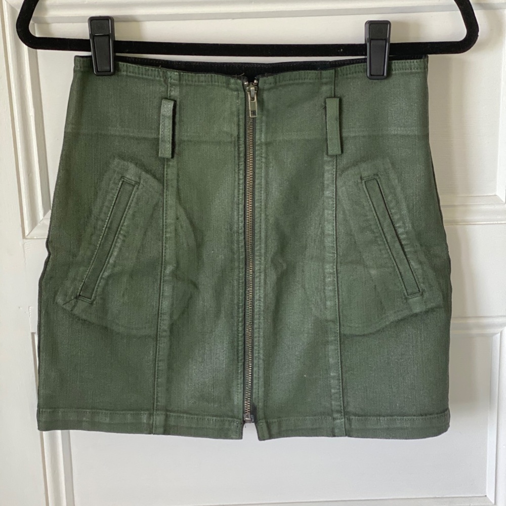 LF CarMar Wax Front Zipper Skirt 27